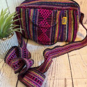 Vintage Pinzon Multicolor Artisan BOHO Cross body Outer Pocket Handbag Chic